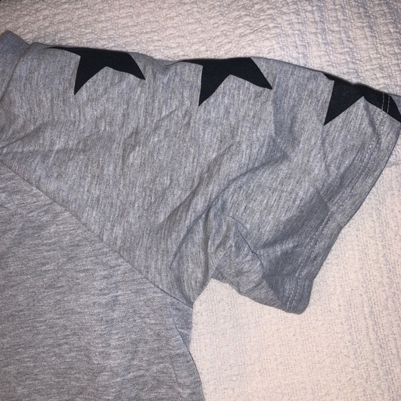 Heather Gray Star Printed Shirt Sleeve Sweatshirt - Picture 6 of 9